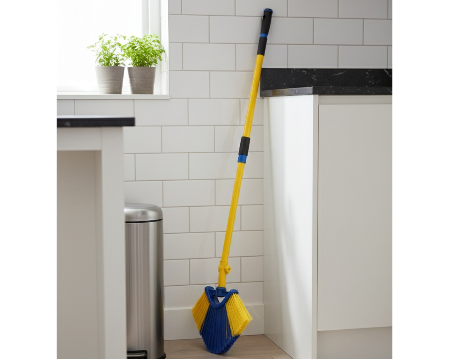  METLA EXTRA SA TELESKOPOM 3M