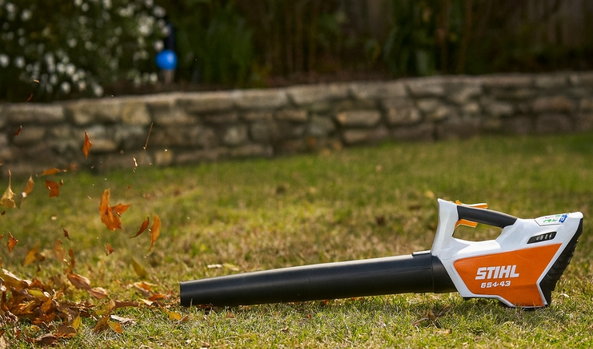 STIHL AKU-PUHAČ BGA 45 SA INTEGRIRANOM BATERIJOM