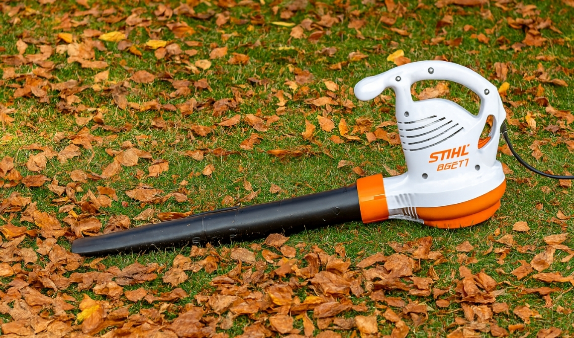 STIHL ELEKTRIČNI PUHAČ BGE 71 STIHL ELEKTRIČNI PUHAČ BGE 71