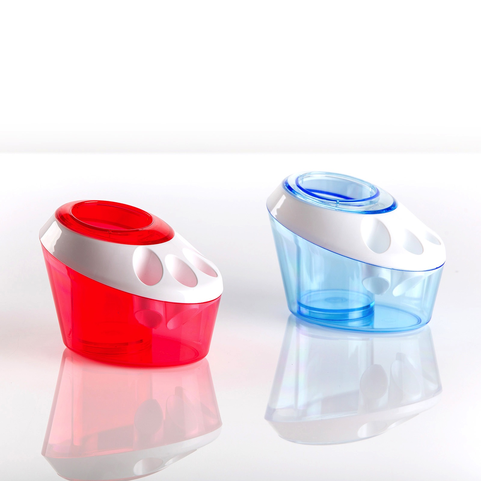 MIŠKONE PLASTIKA Držač četkica new MIŠKONE PLASTIKA Držač četkica new