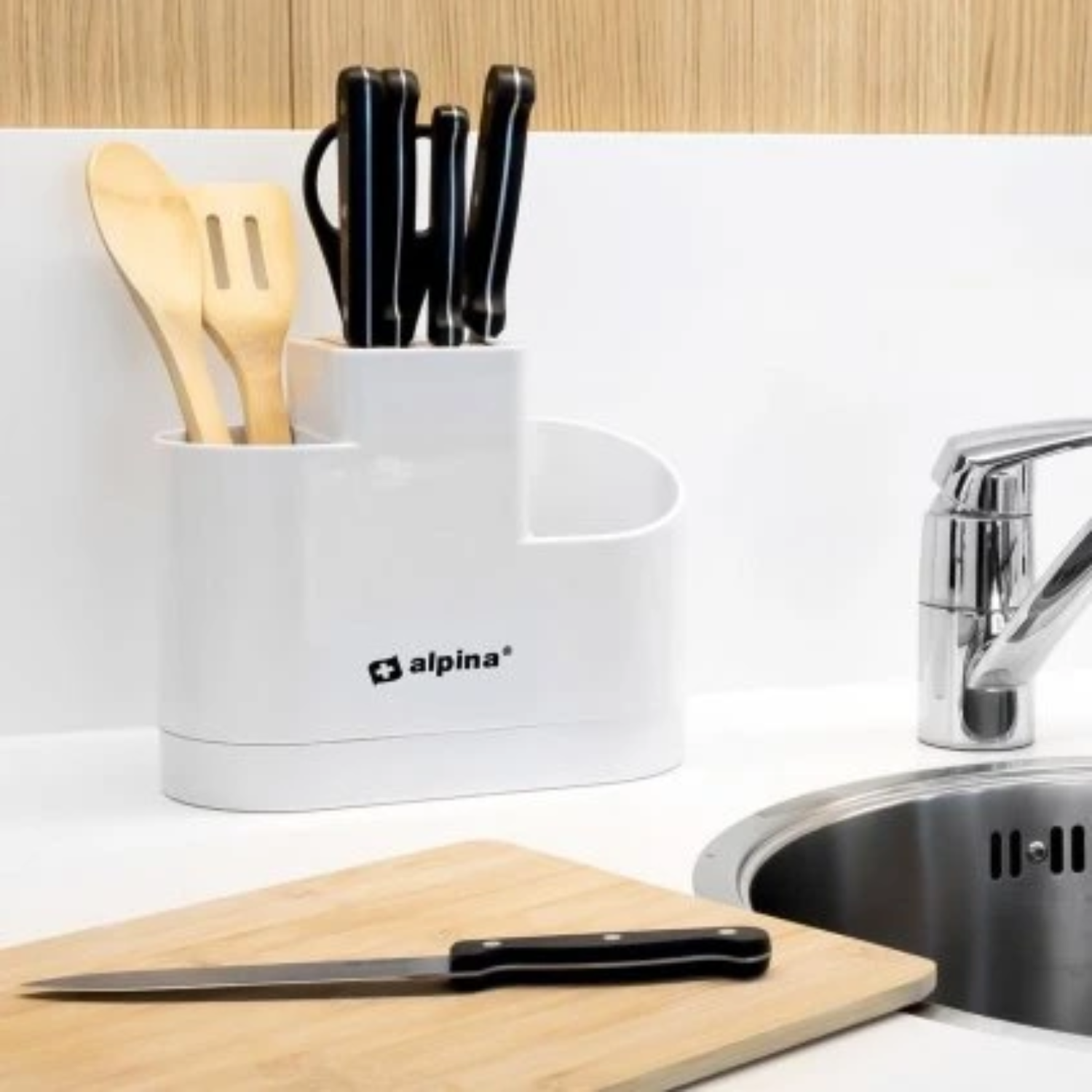 ALPINA DRŽAČ ZA KUHINJSKI PRIBOR 26X12X5X21 CM ALPINA DRŽAČ ZA KUHINJSKI PRIBOR 26X12X5X21 CM